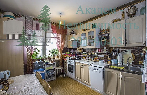 Купить пятикомнатную квартиру в Академгородке Новосибирска 
