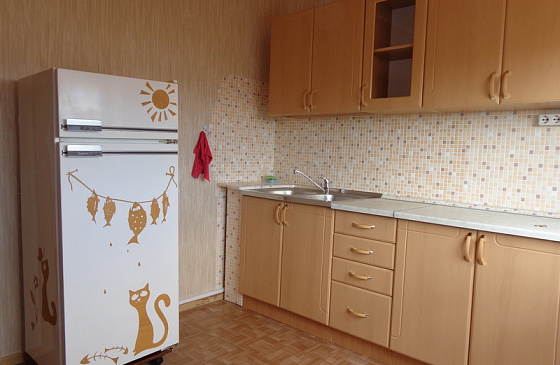 Снять двухкомнатную квартиру в хорошем состоянии на Демакова 6