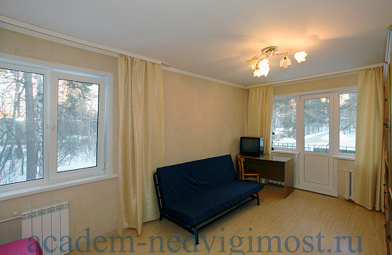 Посуточная квартира в аренду в Академгородке возле дома Учёных