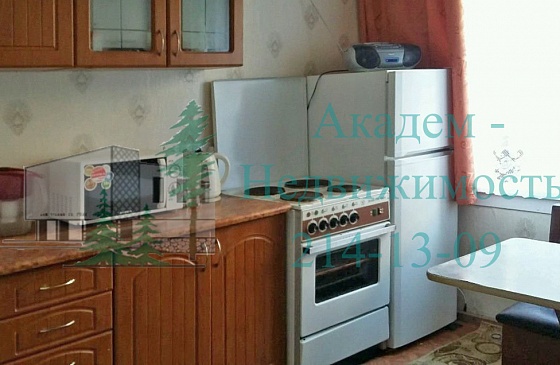 Снять двухкомнатную квартиру в Нижней зоне Академгородка на Полевой 12