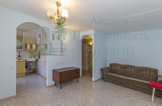 Снять однокомнатную квартиру в Академгородке Нижняя зона рядом с клиникой Мешалкина