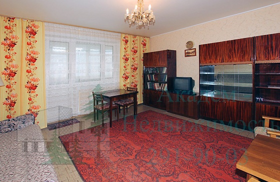 Сдам в аренду 2 комнатную квартиру в Новосибирском Академгородке Иванова  33  
