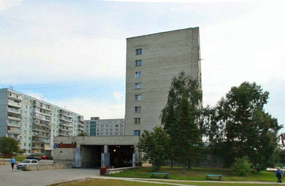 Продам 3 комнатную квартиру в Щ районе  Академгородка на Иванова 32А
