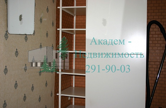 Посуточно квартира в Академгородке возле клиники Мешалкина Российская 26