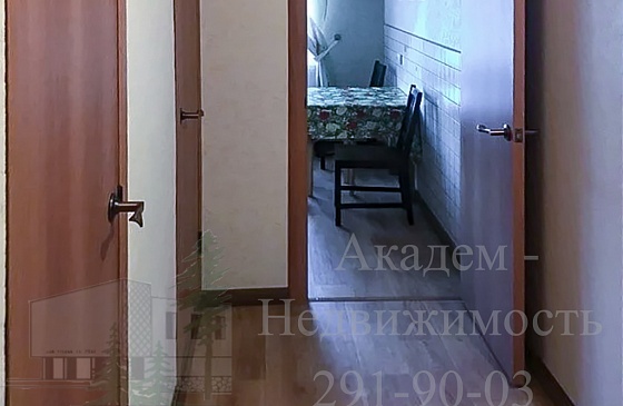 Снять квартиру в Академгородке на клинике Мешалкина по адресу Героев Труда 35 а
