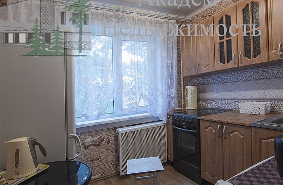Посуточно двухкомнатная квартира в Академгородке Новосибирска от собственника 
