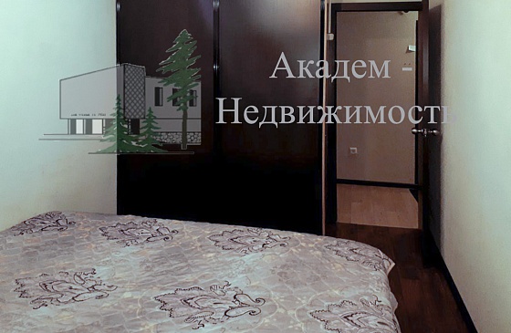 Снять трехкомнатную в Академгородке на Академической 19