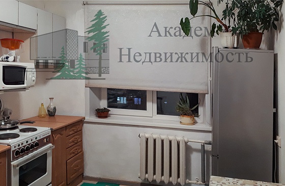 Снять большую двухкомнатную квартиру в Академгородке Новосибирска на Иванова 