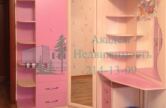 Снять трехкомнатную квартиру в Академгородке на Терешковой 36