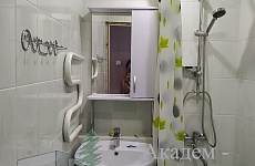 Снять трёхкомнатную в Академгородке на Иванова 15 с новым ремонтом. Снять трёхкомнатную в Академгородке на Иванова 15 с новым ремонтом.