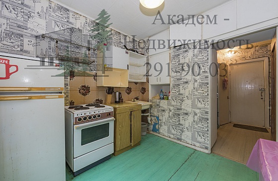 Купить однокомнатную квартиру в Академгородке без ремонта на Полевой 6