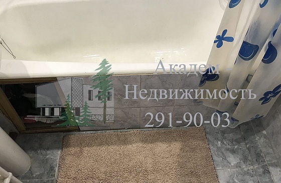 Снять квартиру в Академгородке на Арбузова 16 недорого с мебелью и бытовой техникой.