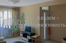 Трёхкомнатная квартира в аренду в Академгородке Новосибирска на Цветном 29