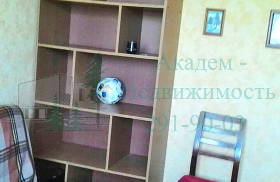 Снять квартиру с хорошим ремонтом возле НВКУ на улице Иванова