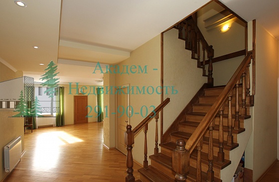 Продам коттедж в Академгородке, район Бердска, возле Речкуновского санатория п. Светлый ул. Черничная