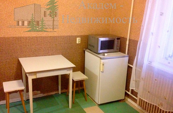 Снять недорого однокомнатную квартиру на Экваторной 15