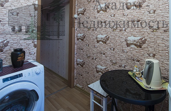Посуточно двухкомнатная квартира в Академгородке Новосибирска от собственника 