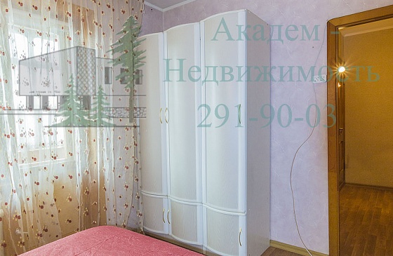 Двухкомнатная квартира в Академгородке в аренду с отличным ремонтом на улице Демакова