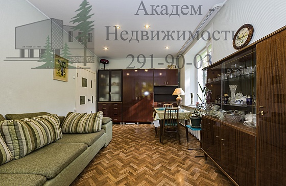 Снять двухкомнатную квартиру в Академгородке на Золотодолинской 9 с большой кухней