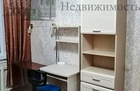 Снять квартиру в Академгородке в верхней зоне недалеко от НГУ.