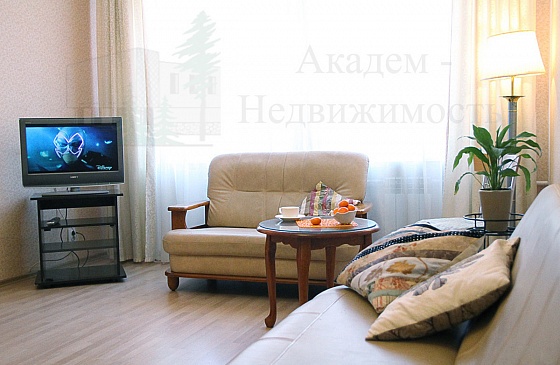 Снять посуточно квартиру в Академгородке в Верхней зоне в полногабаритной двухкомнатной