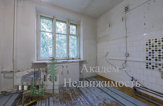 Купить двухкомнатную полногабаритную квартиру в Академгородке Новосибирска