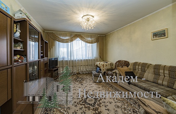Купить трёхкомнатную квартиру на Зеленой горке в Академгородке Новосибирска