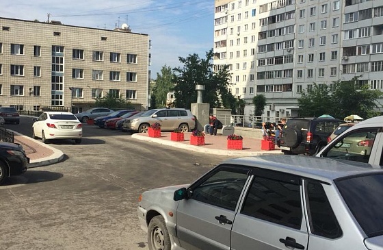 Снять однокомнатную квартиру на Золотой ниве рядом с метро на улице Бориса Богаткова